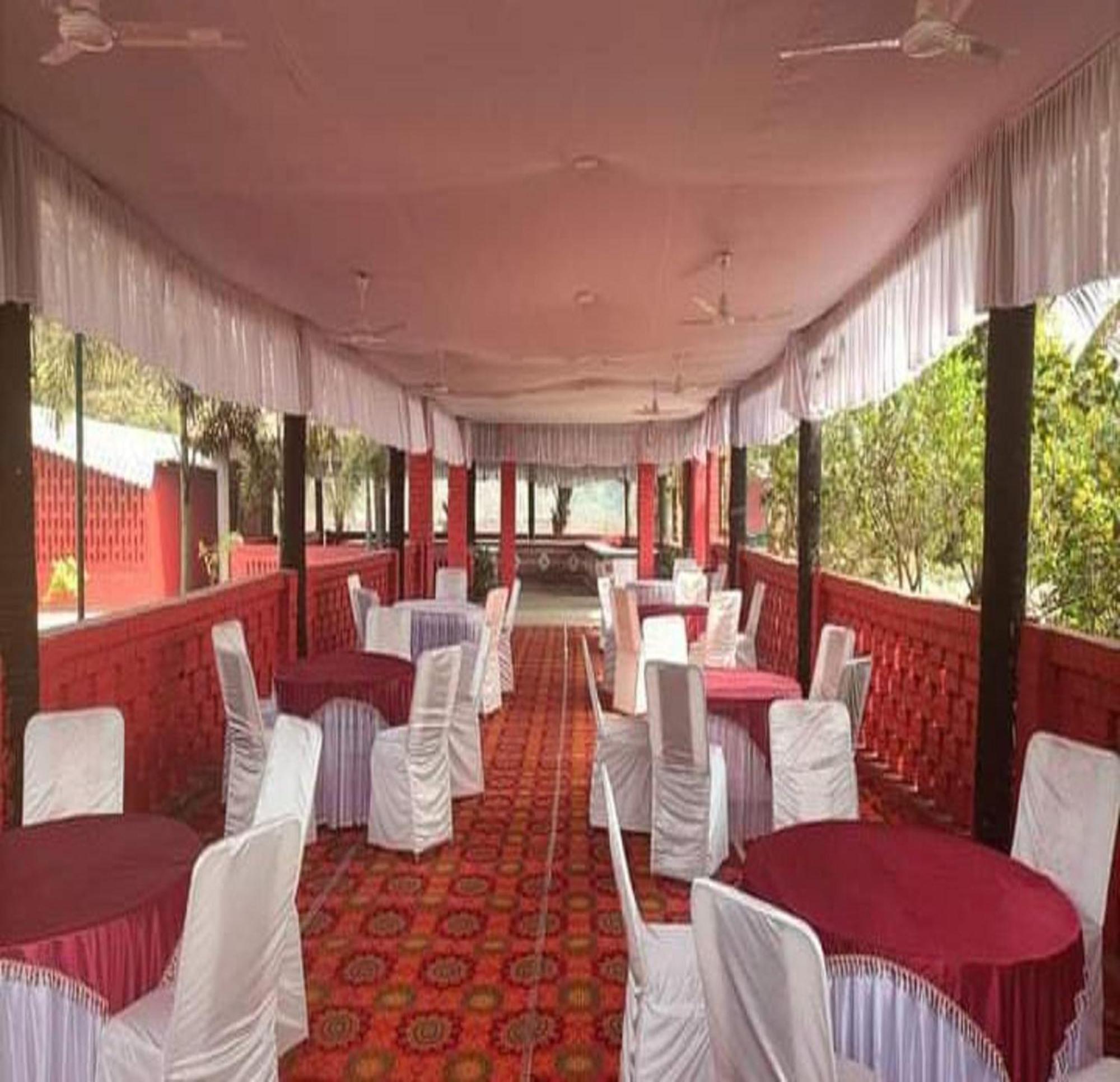 Green Point - Hotels And Resorts In Angul Buitenkant foto