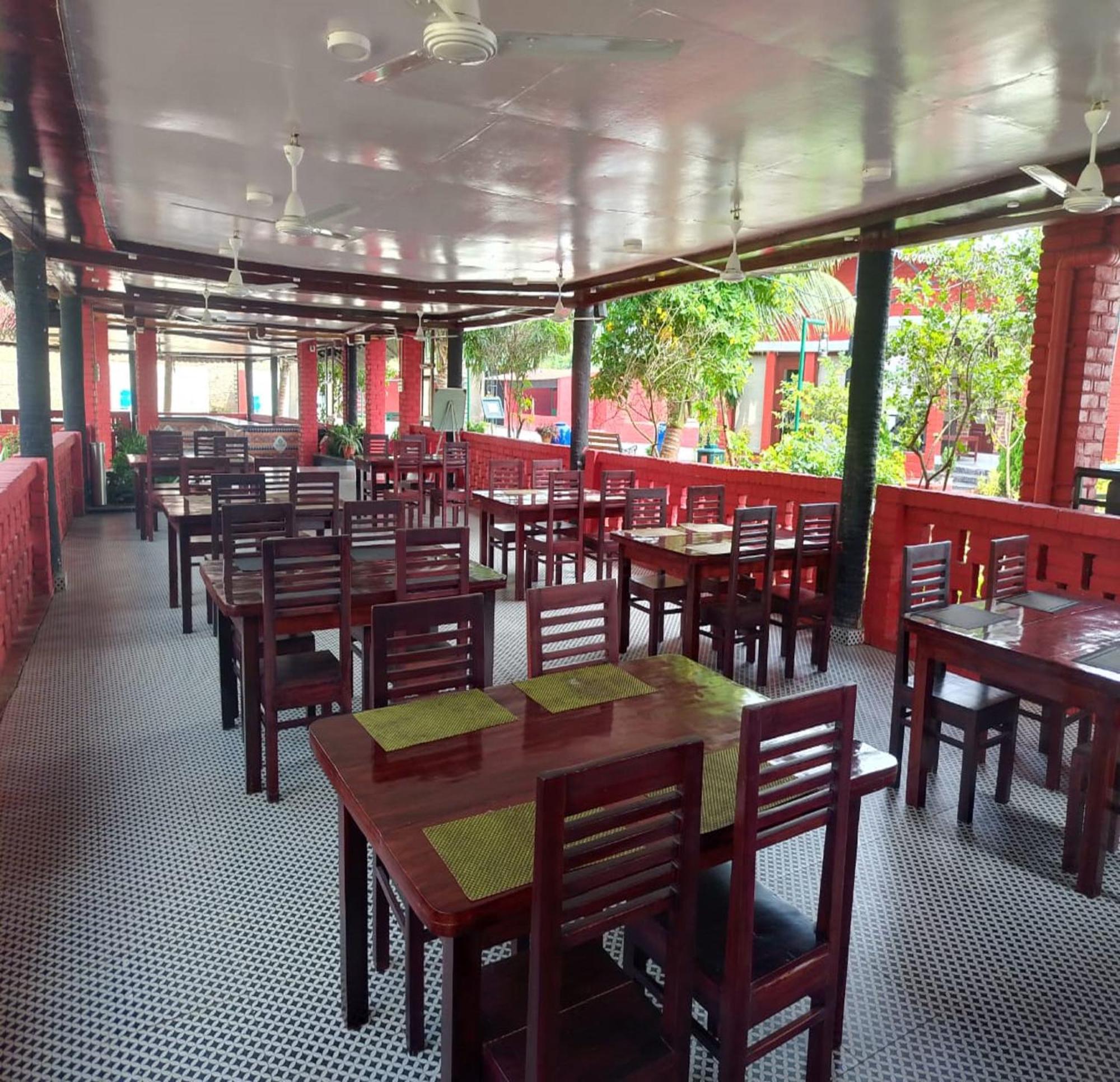 Green Point - Hotels And Resorts In Angul Buitenkant foto